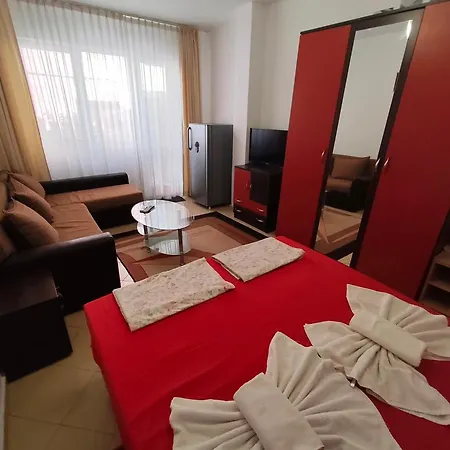 Apartment For Guests Linov