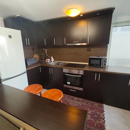 For Guests Linov Apartment Nesebar