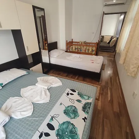 For Guests Linov Apartment Nesebar