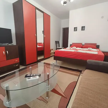 Apartment For Guests Linov