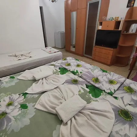 For Guests Linov Apartment Nesebar