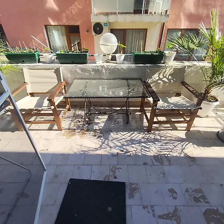 Apartment For Guests Linov